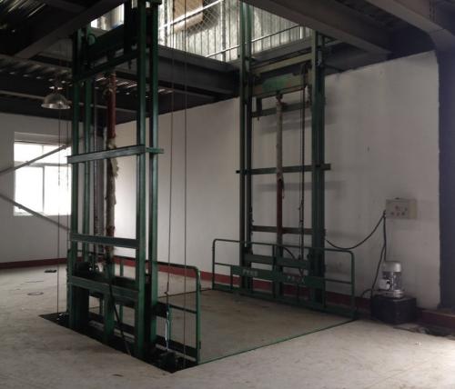 導軌式升降平臺 導軌式升降平臺